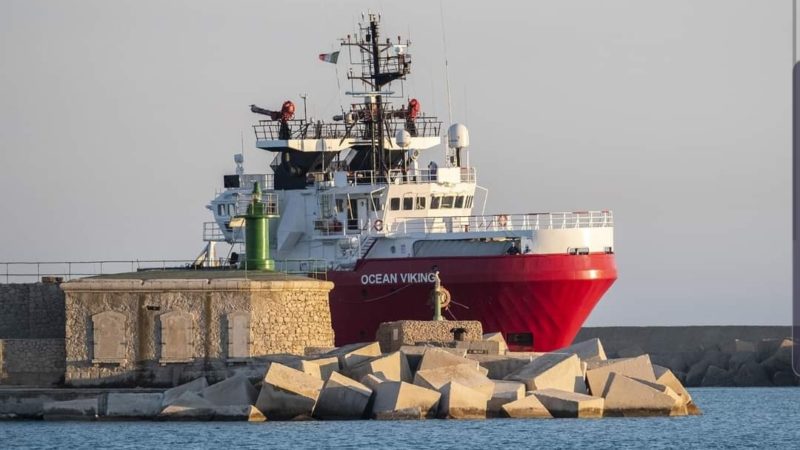 «Ocean Viking», le navire de SOS Méditerranée, a sauvé 424 migrants en Méditerranée