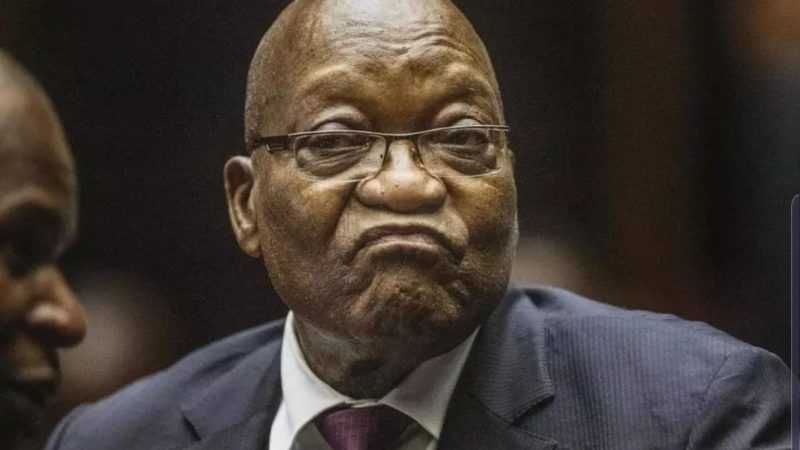 Afrique du Sud : l’ex-président Jacob Zuma condamné à 15 mois de prison pour outrage à la justice