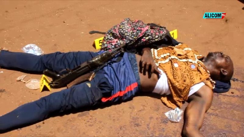 Matoto Kendenkaya : Deux bandits braquent une agence de MoneyGram et l’un d’eux se fait tuer par son arme