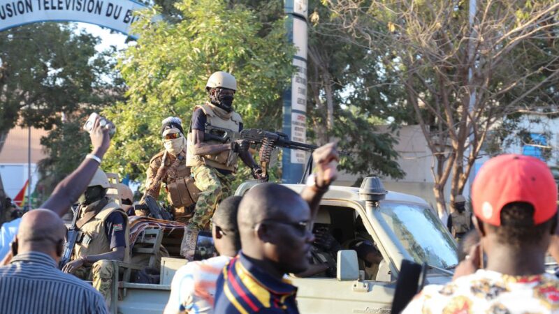 Le coup d’État au Burkina Faso met en évidence les liens entre djihadisme et prises de pouvoir militaires en Afrique de l’Ouest