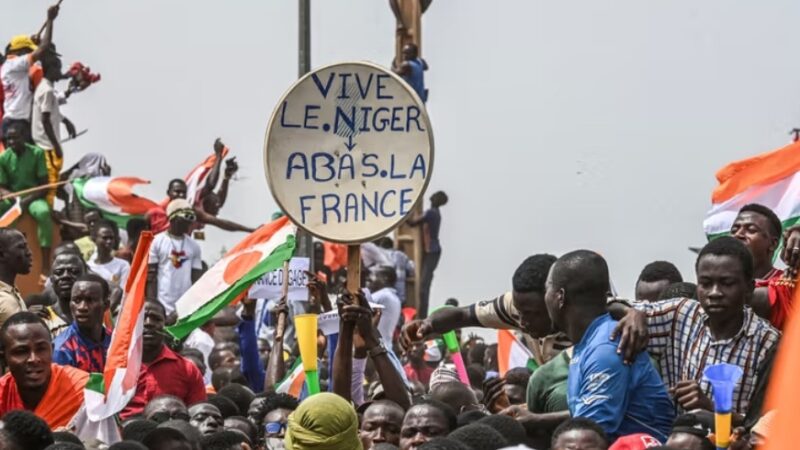 Niger : les images de la nouvelle manifestation à Niamey pour réclamer le départ des soldats français