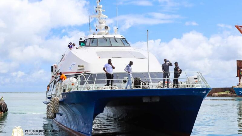 Transport : Un nouveau bateau de 320 places pour la traversée vers l’île de Kassa-Conakry.