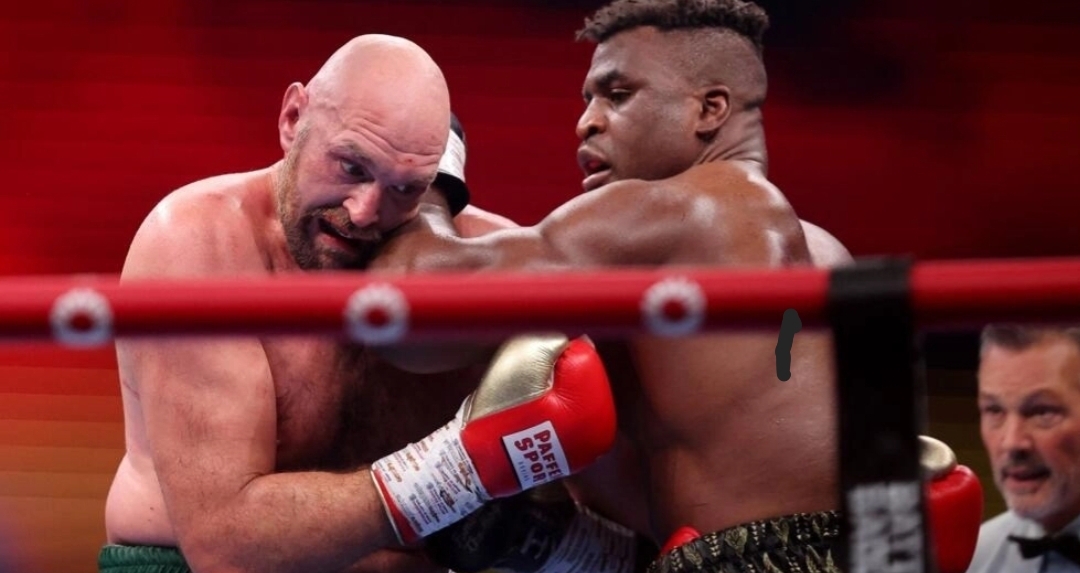 Boxe: le Britannique Fury bat le Camerounais Ngannou de justesse